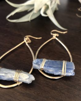 raw mineral blue kyanite teardrop hoop earrings